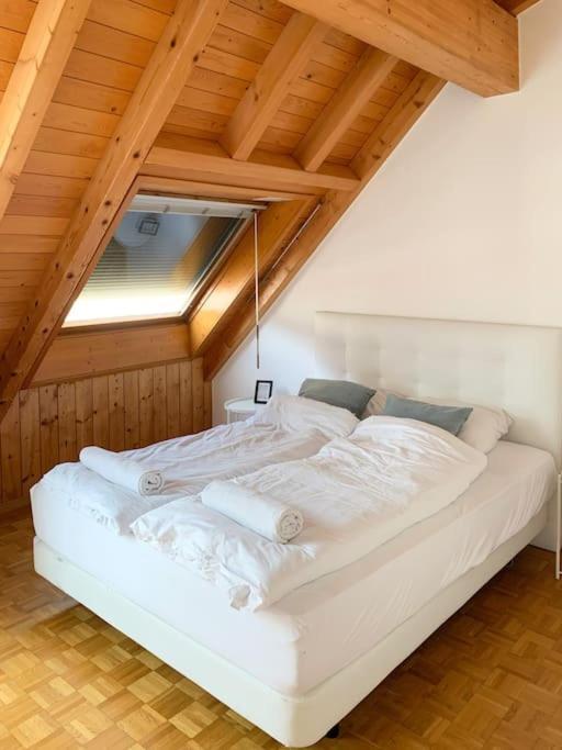 Charming Penthouse With Veranda In The Center Of Brig Dış mekan fotoğraf